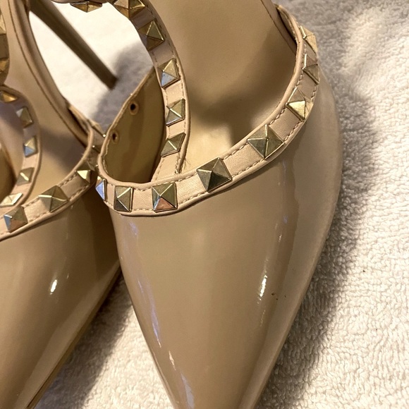 Wild Diva Shoes - Brand New - Super Stylish Heels By WILD DIVA - Heel Height 4 1/2 Inches - Box 35